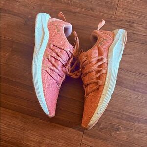 Peach and White Puma Athletic Sneakers 6.5 US Women’s